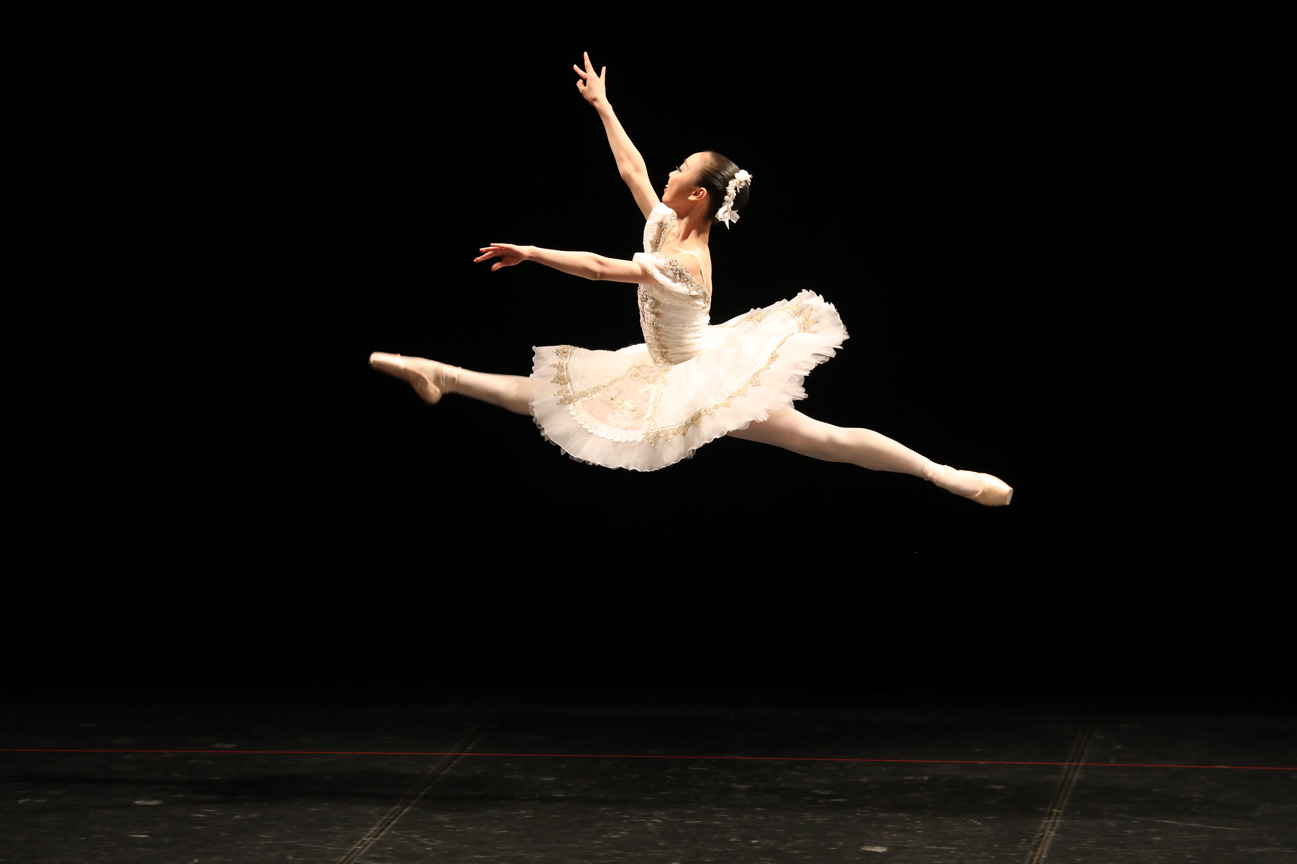 「コッペリア」第3幕よりスワニルダのVa.