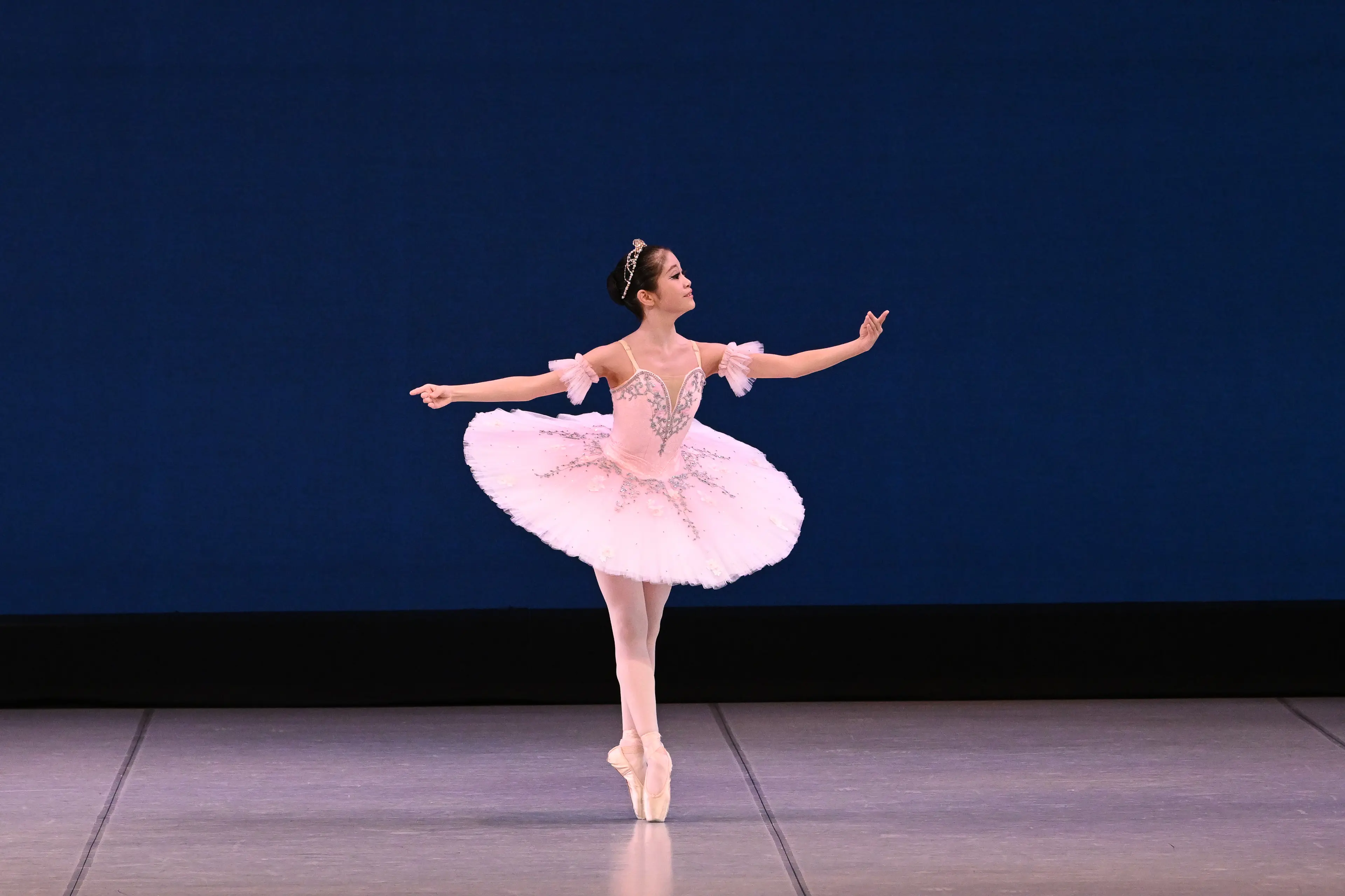 「眠れる森の美女」第1幕よりオーロラ姫のVa. 「眠れる森の美女」第1幕よりオーロラ姫のVa.