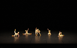 「可愛いかくれんぼ」