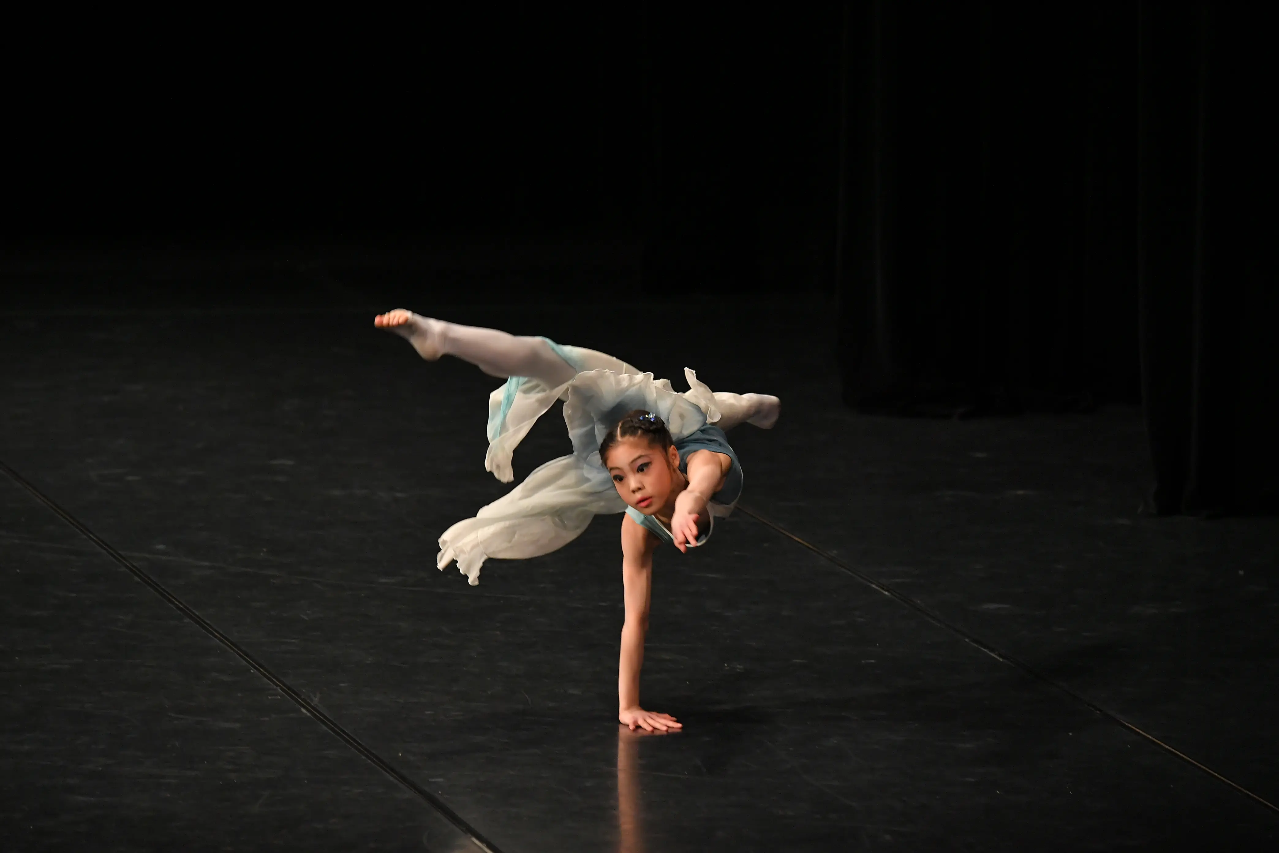 「海から聞こえる悲しい歌」